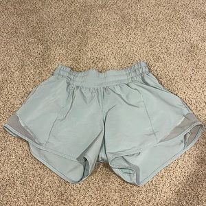 hotty hot 4 in lululemon shorts